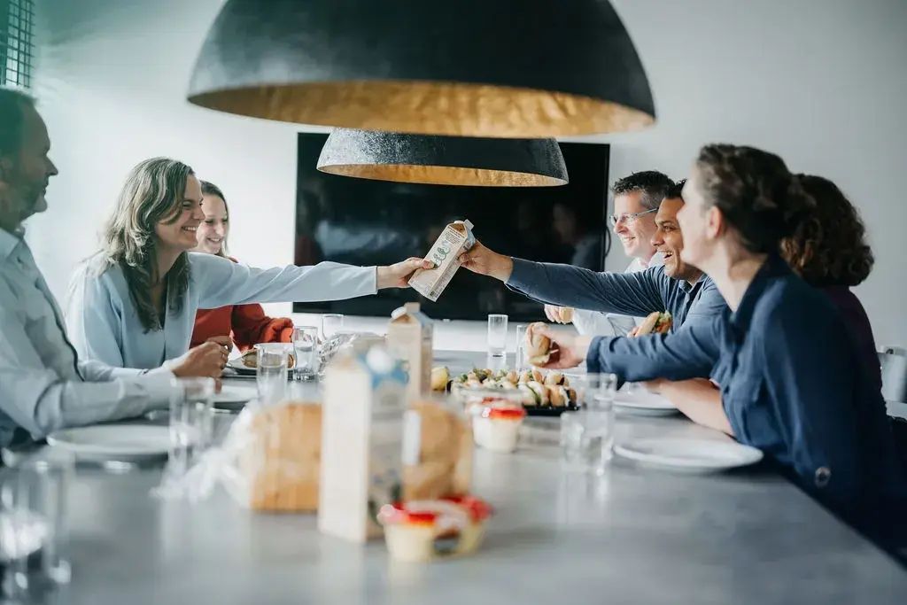 Lunch op kantoor van qcore Tenders Winnen in Hoevelaken